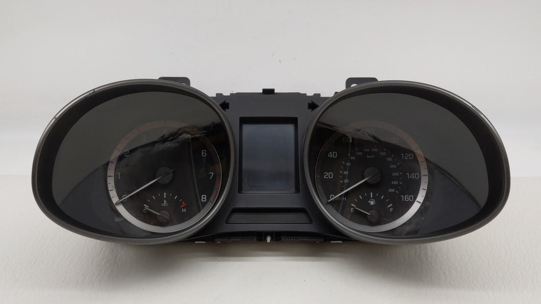 2017-2018 Hyundai Santa Fe Instrument Cluster Speedometer Gauges P/N:94031-B8170UU5 94021-B8101UU5 Fits 2017 2018 OEM Used Auto Parts - Oemusedautoparts1.com