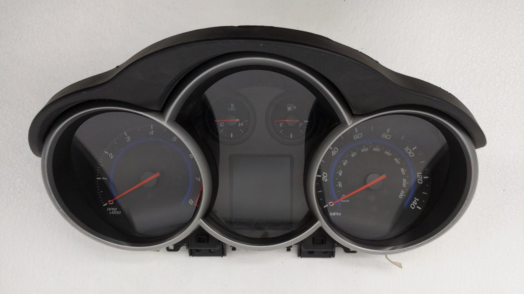 2015-2016 Chevrolet Cruze Instrument Cluster Speedometer Gauges P/N:811511914 94560794 Fits 2015 2016 OEM Used Auto Parts - Oemusedautoparts1.com