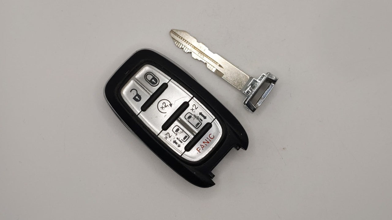 Chrysler Pacifica Keyless Entry Remote Fob M3N-97395900 68217829AC 6 buttons - Oemusedautoparts1.com