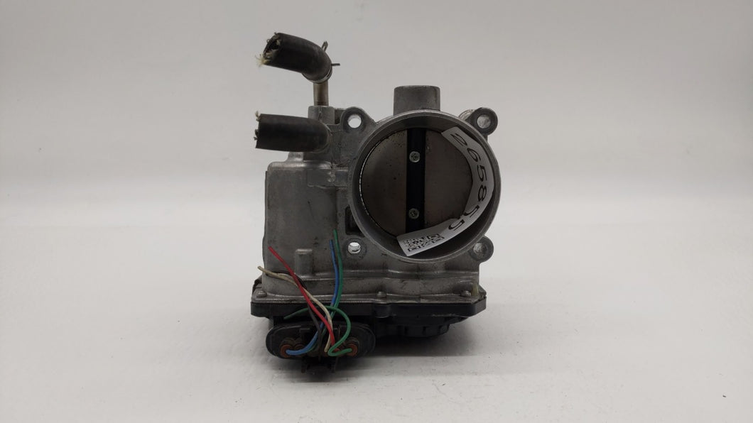 2014-2019 Nissan Rogue Throttle Body P/N:3TA60-01 C 3TA60-01 B Fits 2013 2014 2015 2016 2017 2018 2019 OEM Used Auto Parts - Oemusedautoparts1.com