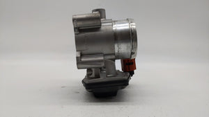 2017-2019 Ford Escape Throttle Body P/N:DS7G-9F991-BB DS7G-9E991-BB Fits 2014 2015 2016 2017 2018 2019 OEM Used Auto Parts - Oemusedautoparts1.com