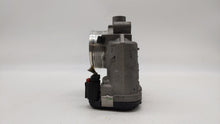 2014-2018 Ford Focus Throttle Body P/N:DS7E-9F991-BB Fits 2014 2015 2016 2017 2018 2019 OEM Used Auto Parts - Oemusedautoparts1.com