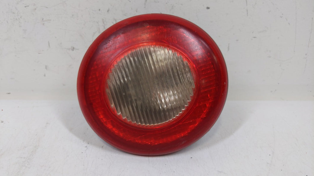 2007 Chevrolet Hhr Tail Light Assembly Passenger Right OEM P/N:25823015 15875484 Fits 2006 2008 2009 2010 2011 OEM Used Auto Parts - Oemusedautoparts1.com