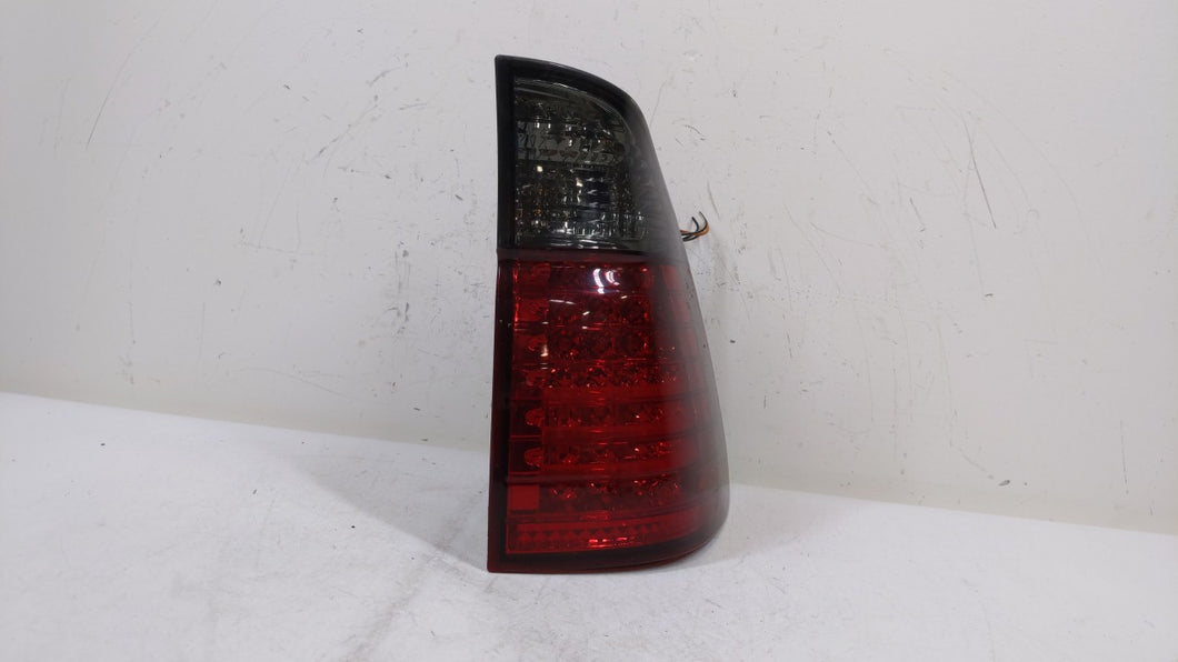 2004-2006 Bmw X5 Tail Light Assembly Passenger Right OEM P/N:6916904 Fits 2004 2005 2006 OEM Used Auto Parts - Oemusedautoparts1.com