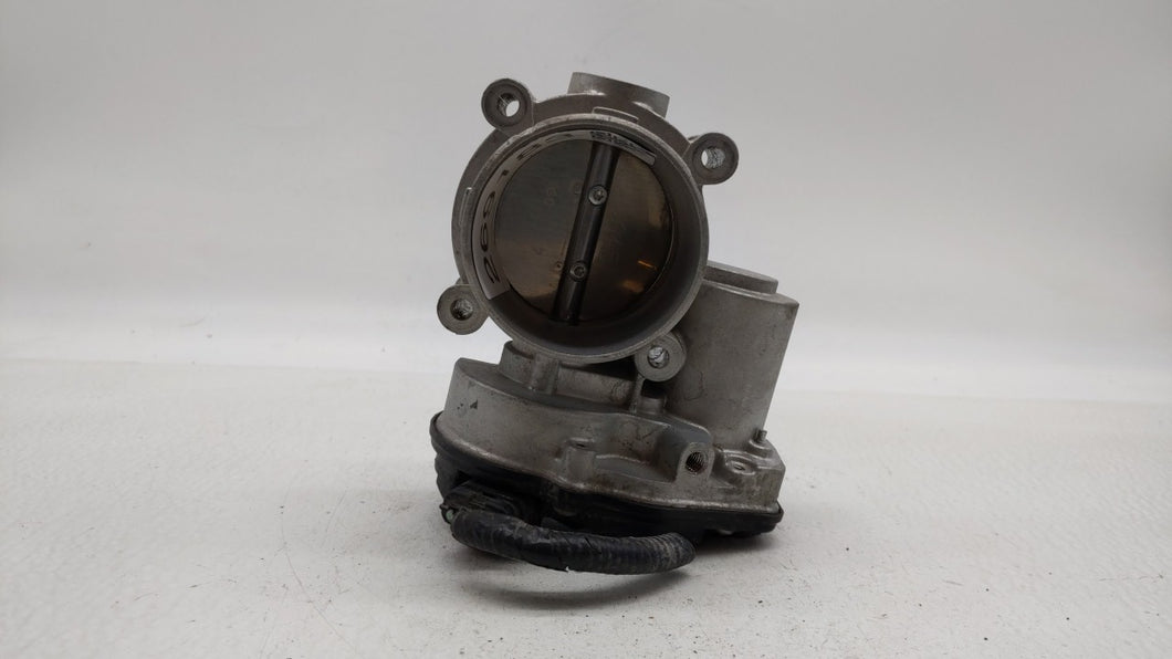 2010-2011 Mercury Milan Throttle Body P/N:9L8Z-A DS7Z-A Fits 2009 2010 2011 2012 OEM Used Auto Parts - Oemusedautoparts1.com