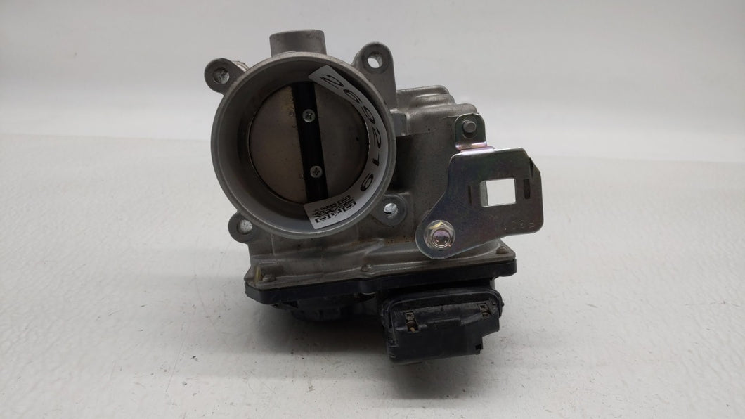 2012-2014 Mazda 3 Throttle Body P/N:PE01 13 640 A PE01 13 640 B Fits 2012 2013 2014 OEM Used Auto Parts - Oemusedautoparts1.com