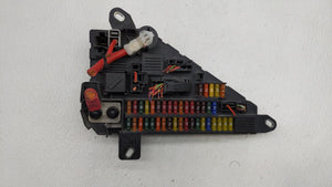 2006-2007 Bmw 525i Fusebox Fuse Box Panel Relay Module P/N:9 138 830 6957330 Fits 2006 2007 2008 2009 2010 OEM Used Auto Parts