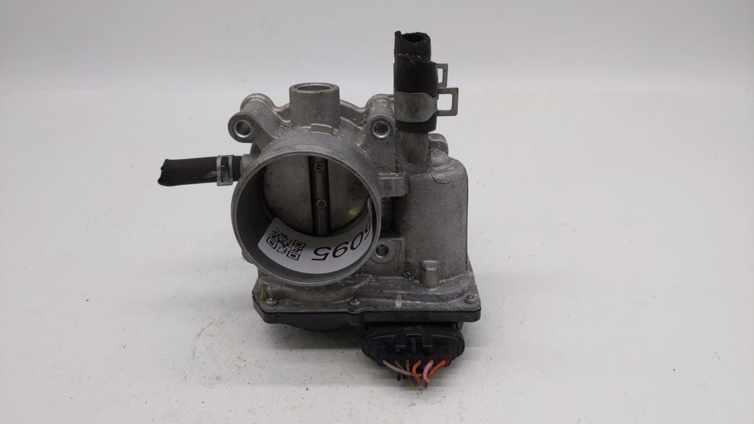 2012-2019 Kia Soul Throttle Body P/N:5302-1S02 35100-2B300 Fits 2012 2013 2014 2015 2016 2017 2018 2019 OEM Used Auto Parts - Oemusedautoparts1.com