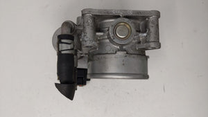 2017-2018 Infiniti Q60 Throttle Body P/N:RME60-52 Fits 2016 2017 2018 OEM Used Auto Parts - Oemusedautoparts1.com