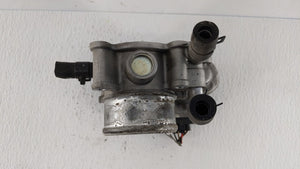 2013-2014 Hyundai Veloster Throttle Body P/N:35100-2B320 Fits 2013 2014 2015 2016 OEM Used Auto Parts - Oemusedautoparts1.com