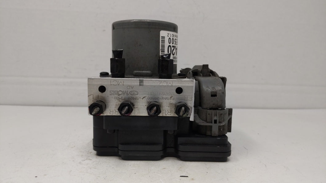 2017-2018 Hyundai Elantra ABS Pump Control Module Replacement P/N:58900-F2500 58920-F2500 Fits 2017 2018 OEM Used Auto Parts - Oemusedautoparts1.com