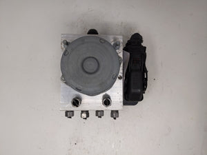 2017 Jeep Cherokee ABS Pump Control Module Replacement P/N:P68293541AB Fits OEM Used Auto Parts - Oemusedautoparts1.com