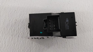 2014 Chevrolet Cruze Passeneger Right Power Window Switch 13305370 - Oemusedautoparts1.com