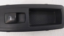 2010 Chrysler Town & Country Passeneger Right Power Window Switch - Oemusedautoparts1.com