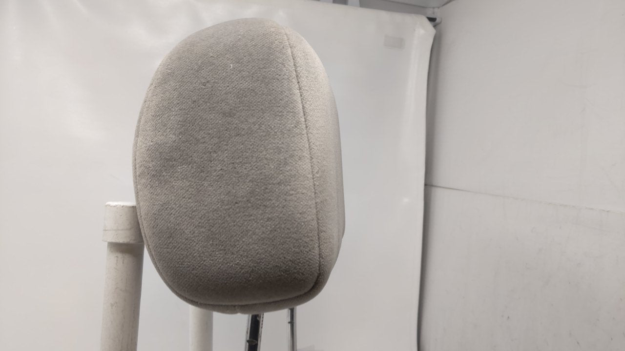 2000-2005 Chevrolet Impala Headrest Driver Passenger Front Cloth Gray R9S17B21 - Oemusedautoparts1.com