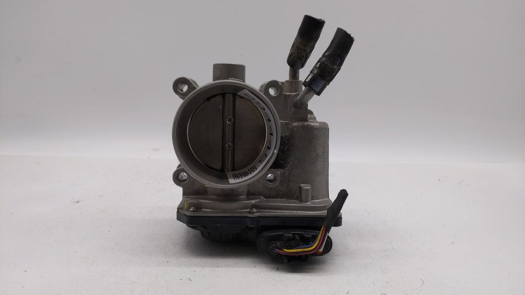 2011-2018 Hyundai Elantra Throttle Body P/N:35100-2E710 35100-2E000 Fits 2011 2012 2013 2014 2015 2016 2017 2018 2019 OEM Used Auto Parts - Oemusedautoparts1.com