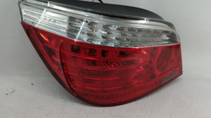 2011-2015 Lincoln Mkx Tail Light Assembly Passenger Right OEM P/N:BA13 13B504 AH BA13 13B504 AG Fits 2011 2012 2013 2014 2015 OEM Used Auto Parts - Oemusedautoparts1.com