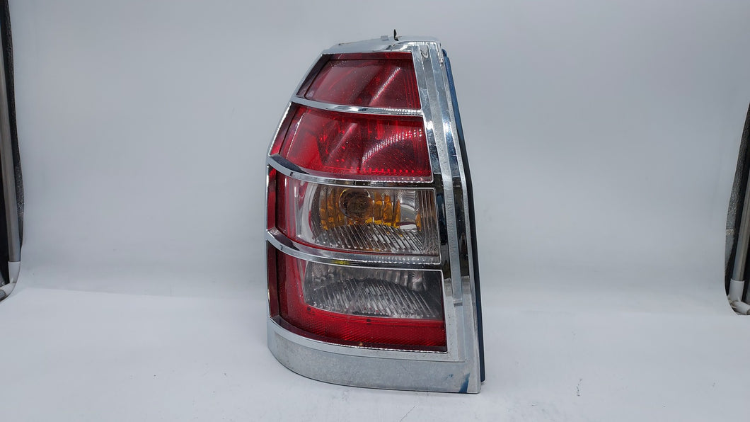 2005-2008 Dodge Magnum Tail Light Assembly Driver Left OEM P/N:04805967AG 04805967AH Fits 2005 2006 2007 2008 OEM Used Auto Parts - Oemusedautoparts1.com