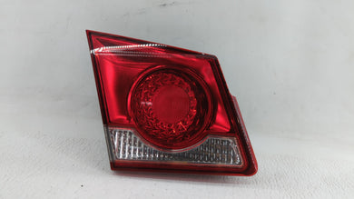 2011-2016 Chevrolet Cruze Tail Light Assembly Driver Left OEM P/N:3057KLCP Fits 2011 2012 2013 2014 2015 2016 OEM Used Auto Parts
