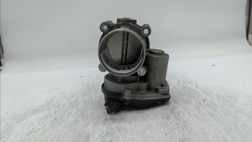 2010-2012 Ford Fusion Throttle Body P/N:9L8Z-A DS7Z-A Fits 2009 2010 2011 2012 OEM Used Auto Parts - Oemusedautoparts1.com