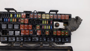 2009-2014 Ford Expedition Fusebox Fuse Box Panel Relay Module P/N:9L1T14A003AA 9L1T-14A003-AA Fits 2009 2010 2011 2012 2013 2014 OEM Used Auto Parts