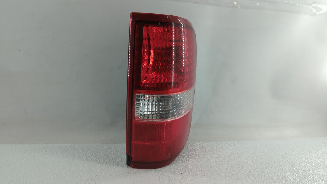 2004-2008 Ford F-150 Tail Light Assembly Passenger Right OEM P/N:6L34-13B504-B 8L34-13404-AA Fits 2004 2005 2006 2007 2008 OEM Used Auto Parts - Oemusedautoparts1.com