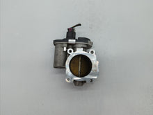 2007-2009 Saturn Aura Throttle Body P/N:668AA 186AA Fits 2007 2008 2009 2010 2011 2012 OEM Used Auto Parts