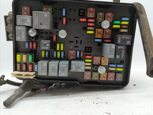 2013-2016 Chevrolet Equinox Fusebox Fuse Box Panel Relay Module P/N:22929763-01 Fits 2013 2014 2015 2016 OEM Used Auto Parts