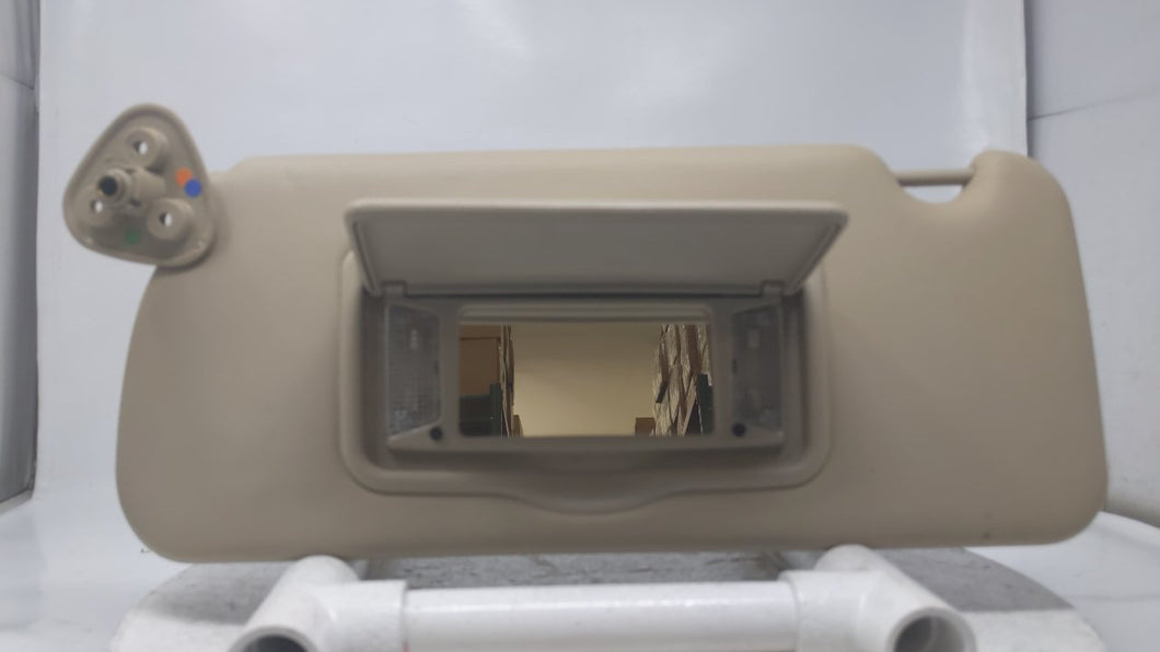 2004 Cadillac Srx Sun Visor Shade Replacement Driver Left Mirror Fits OEM Used Auto Parts - Oemusedautoparts1.com