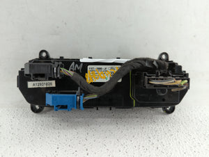 2015-2018 Ford Focus Climate Control Module Temperature AC/Heater Replacement P/N:F1EB-18835-JF3JA6 F1ET-19980-LJ Fits OEM Used Auto Parts