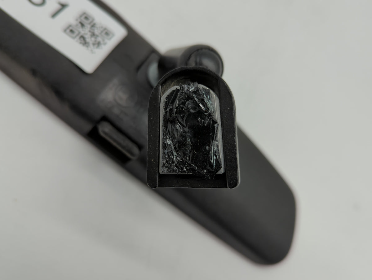 2009-2011 Chevrolet Hhr Interior Rear View Mirror Replacement OEM Fits OEM Used Auto Parts - Oemusedautoparts1.com 