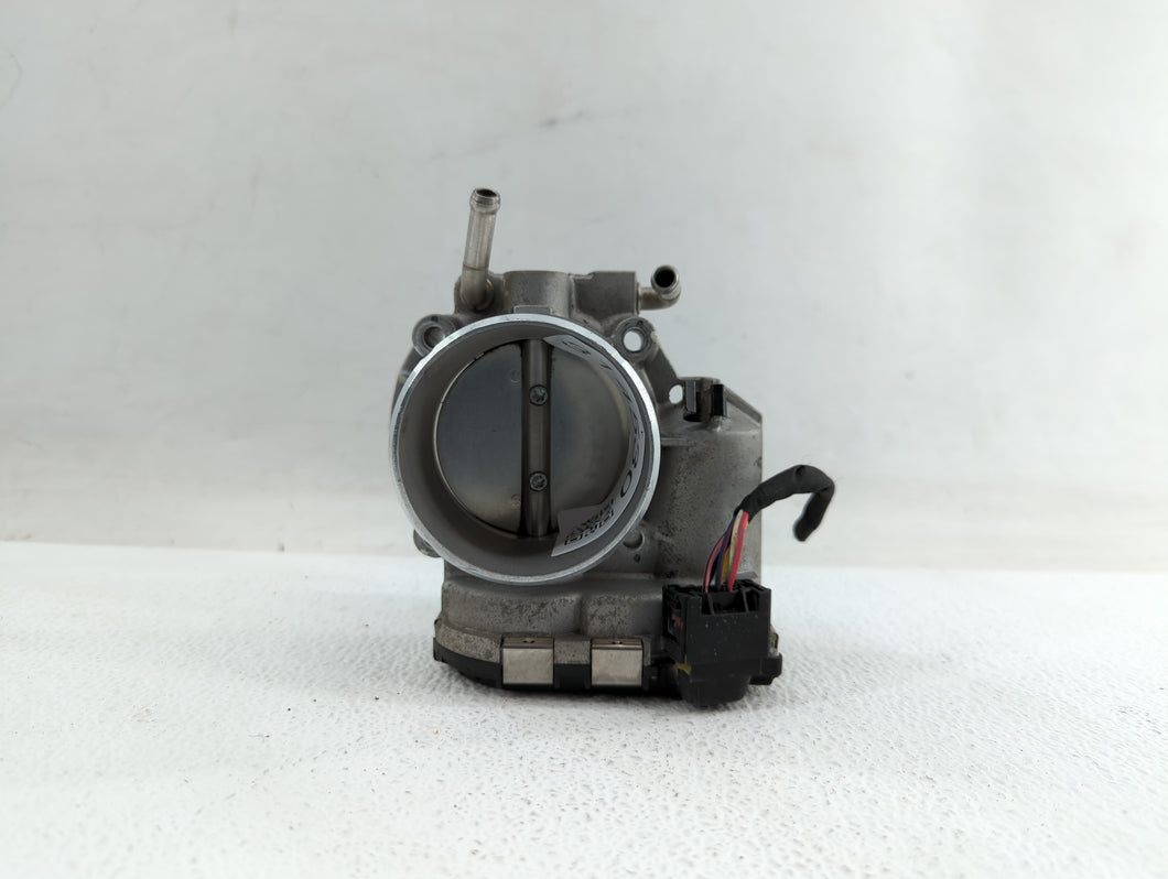 2011-2014 Hyundai Sonata Throttle Body P/N:35100-2G700 Fits 2011 2012 2013 2014 2015 2016 OEM Used Auto Parts