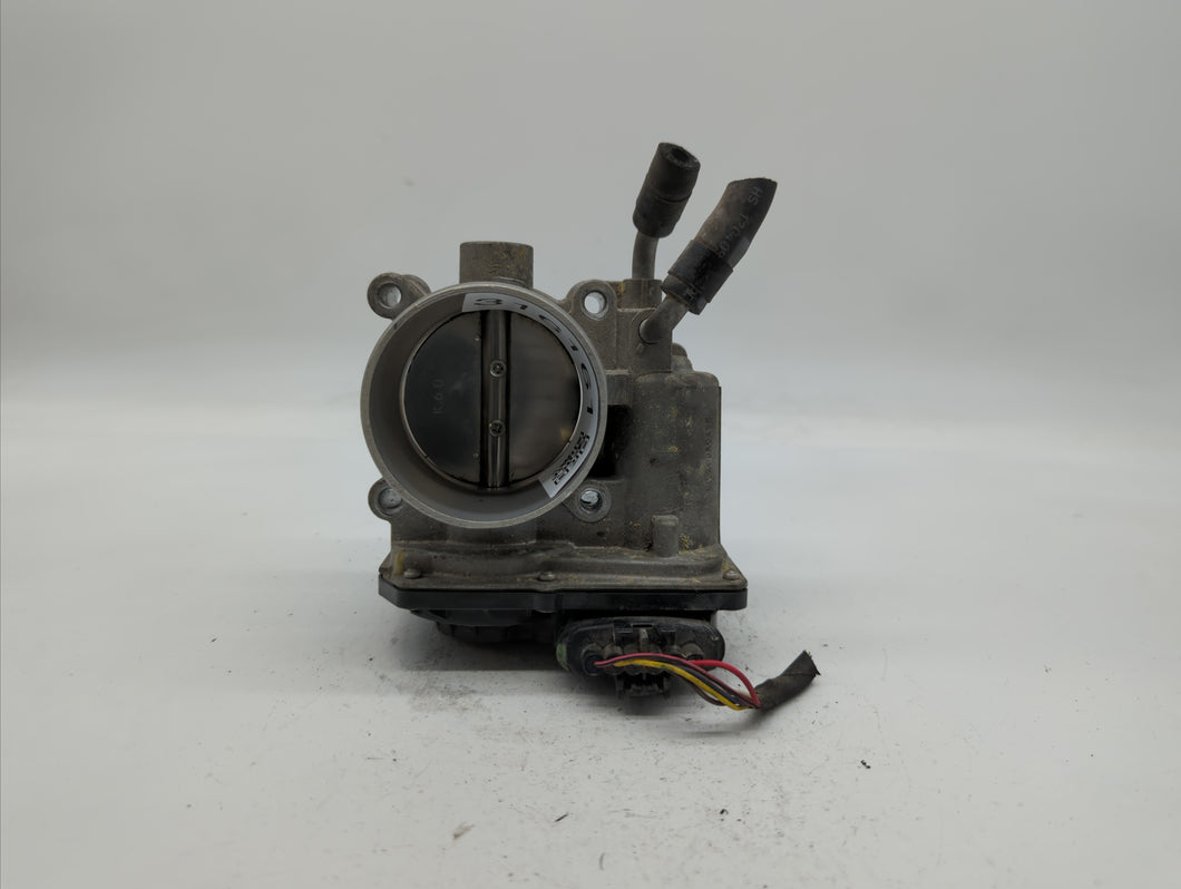 2011-2018 Hyundai Elantra Throttle Body P/N:35100-2E710 35100-2E000 Fits 2011 2012 2013 2014 2015 2016 2017 2018 2019 OEM Used Auto Parts