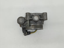 2006-2010 Chevrolet Malibu Throttle Body P/N:6503 00447 A RME72 Fits 2006 2007 2008 2009 2010 2011 OEM Used Auto Parts