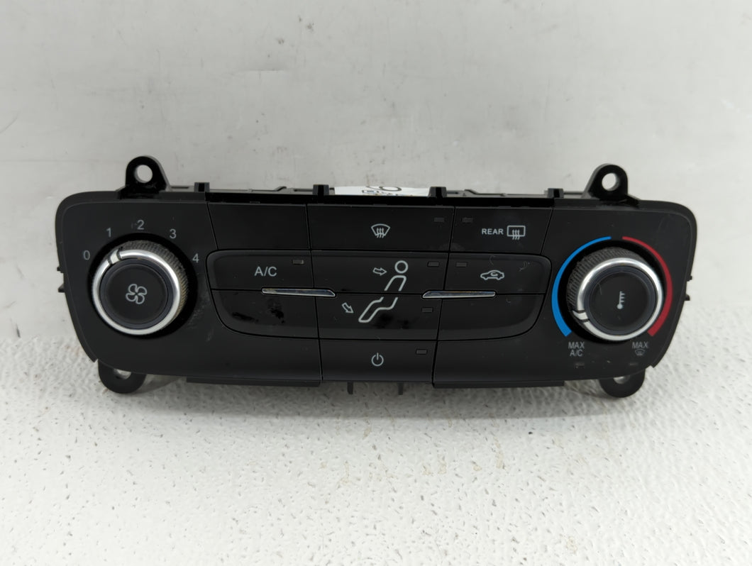 2015-2018 Ford Focus Climate Control Module Temperature AC/Heater Replacement P/N:F1ET-19980-LJ F1ET-19980-JF Fits OEM Used Auto Parts