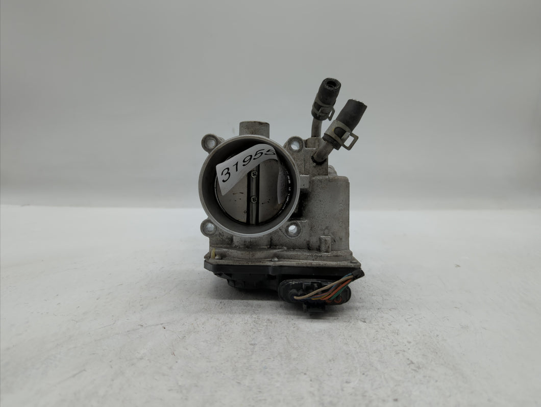 2014-2019 Kia Soul Throttle Body P/N:35100-2E710 35100-2E000 Fits 2011 2012 2013 2014 2015 2016 2017 2018 2019 OEM Used Auto Parts