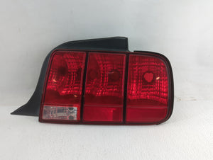 2005-2009 Ford Mustang Tail Light Assembly Passenger Right OEM P/N:8R33-13B504-AB 8R33-13B504-AA Fits 2005 2006 2007 2008 2009 OEM Used Auto Parts