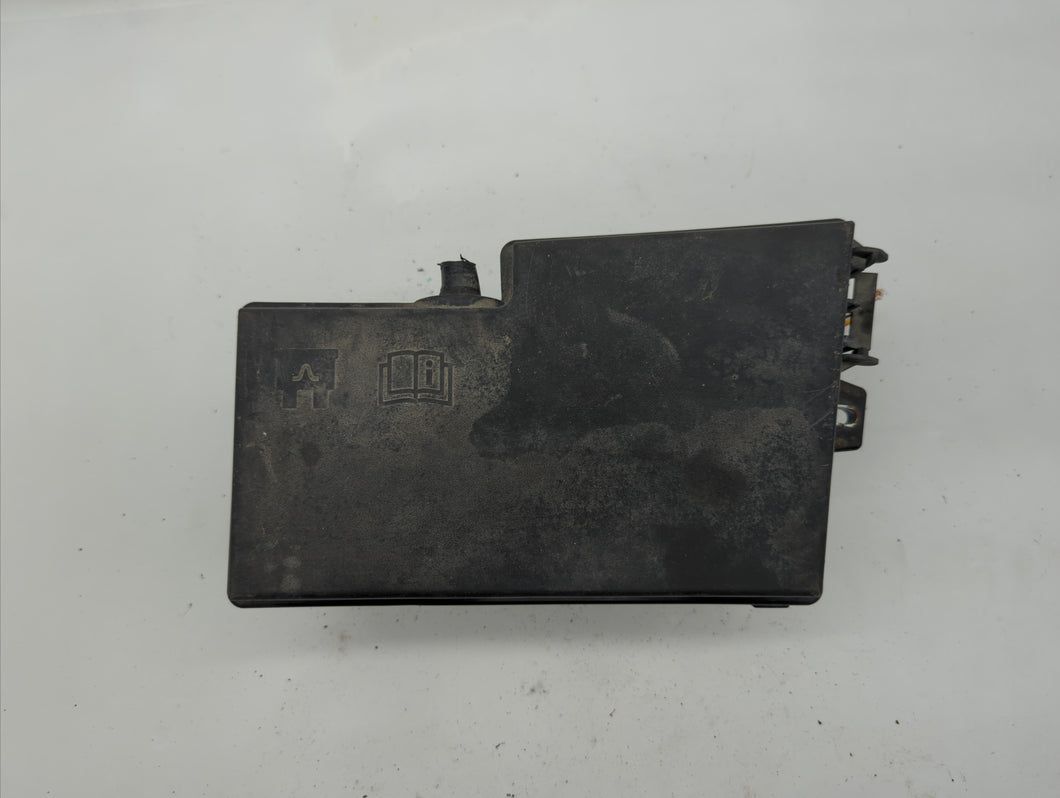 2013-2016 Ford Escape Fusebox Fuse Box Panel Relay Module P/N:AV6T-14A142-AB AV6T-14A067-AD Fits 2013 2014 2015 2016 OEM Used Auto Parts