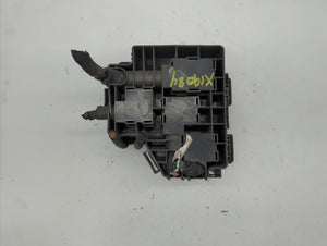 2010-2012 Hyundai Santa Fe Fusebox Fuse Box Panel Relay Module P/N:91115-2B050 91950-2B710 Fits 2010 2011 2012 OEM Used Auto Parts