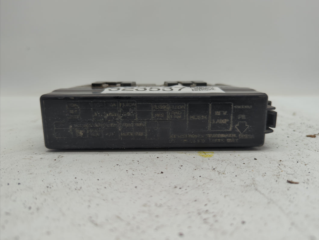 2007-2012 Nissan Versa Fusebox Fuse Box Panel Relay Module P/N:7254-2556 Fits 2007 2008 2009 2010 2011 2012 OEM Used Auto Parts