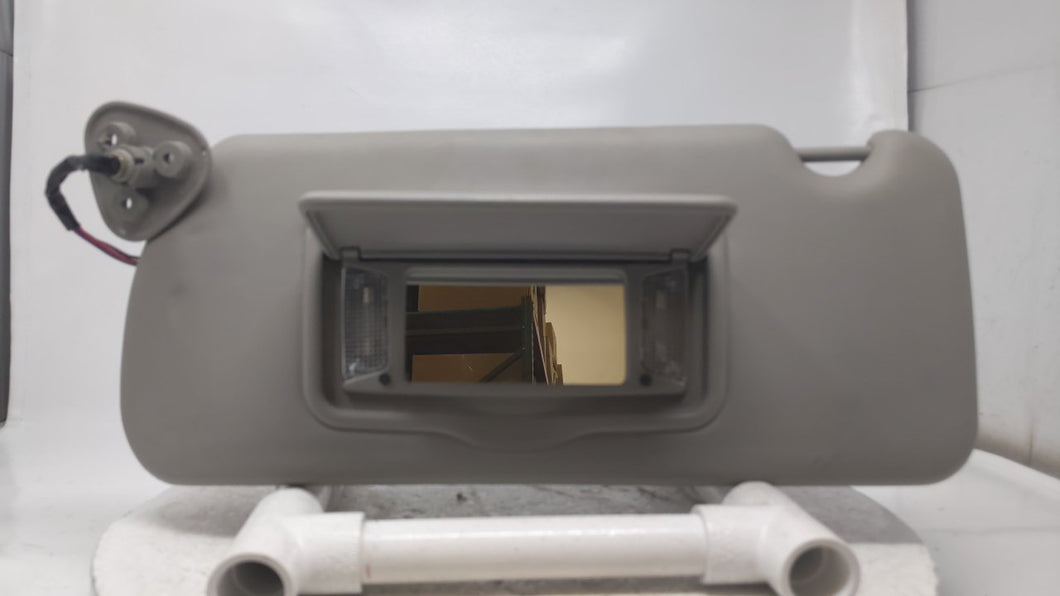 2003 Cadillac Cts Sun Visor Shade Replacement Driver Left Mirror Fits OEM Used Auto Parts - Oemusedautoparts1.com