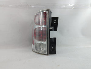 2005-2009 Chevrolet Equinox Tail Light Assembly Driver Left OEM P/N:5480780 Fits 2005 2006 2007 2008 2009 OEM Used Auto Parts