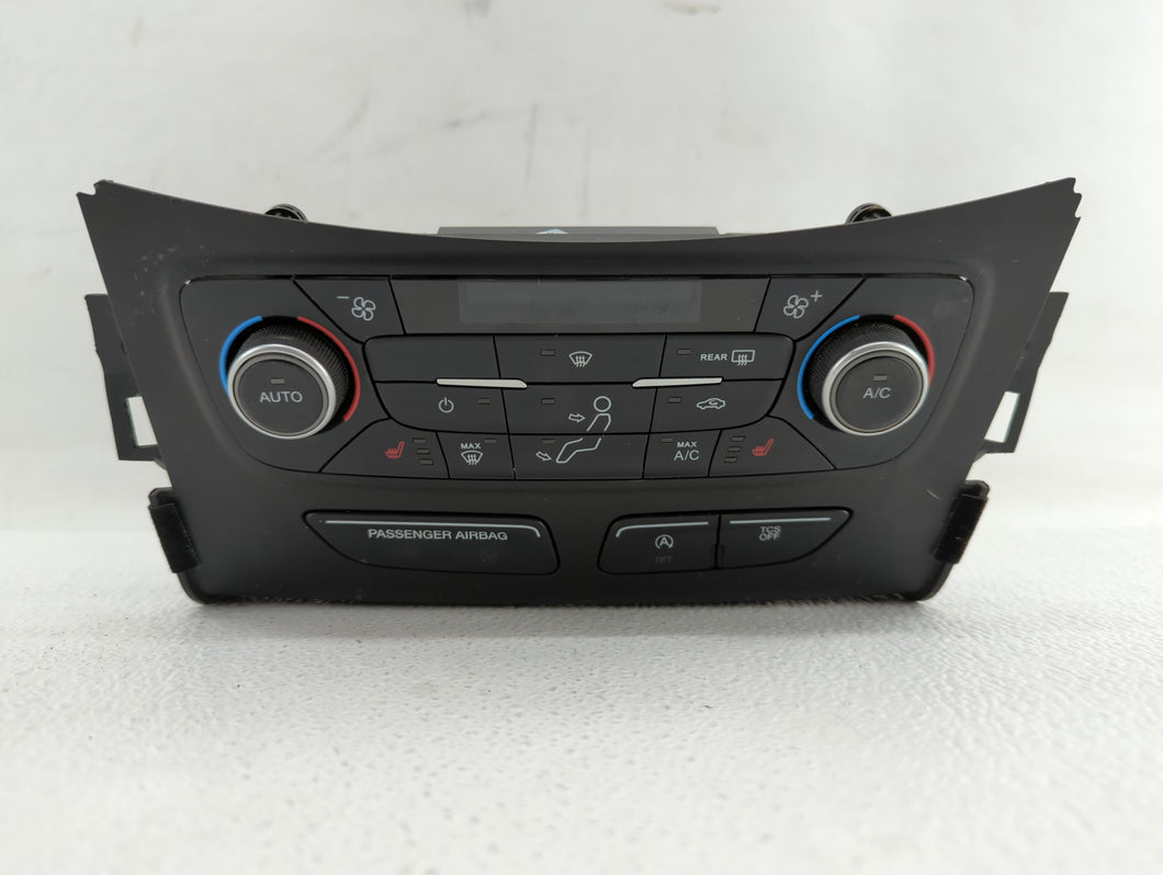 2018-2019 Ford Escape Climate Control Module Temperature AC/Heater Replacement P/N:GJ5T-18C612-CJ GJ5T-18C612-CH Fits 2018 2019 OEM Used Auto Parts