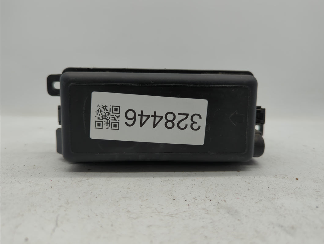 2012-2016 Mini Cooper Countryman Fusebox Fuse Box Panel Relay Module P/N:9240943-01 9240943-02 Fits 2011 2012 2013 2014 2015 2016 OEM Used Auto Parts