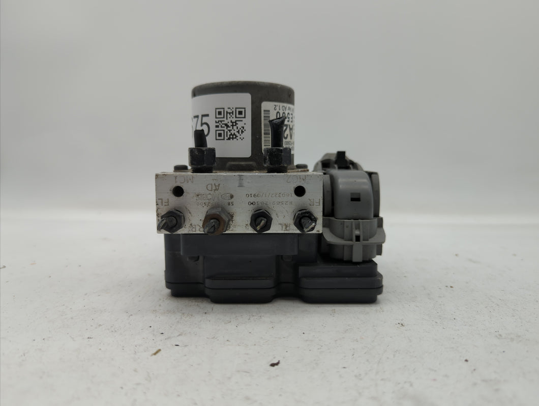 2017-2018 Hyundai Elantra ABS Pump Control Module Replacement P/N:58900-F2500 58920-F2500 Fits 2017 2018 OEM Used Auto Parts