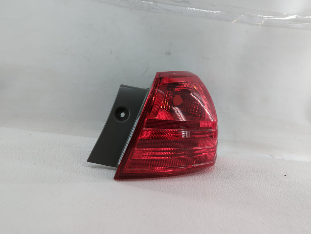 2008-2015 Nissan Rogue Tail Light Assembly Passenger Right OEM P/N:C83 Fits 2008 2009 2010 2011 2012 2013 2014 2015 OEM Used Auto Parts