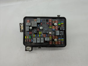 2013-2015 Chevrolet Equinox Fusebox Fuse Box Panel Relay Module P/N:22929762 22920763 Fits 2013 2014 2015 OEM Used Auto Parts