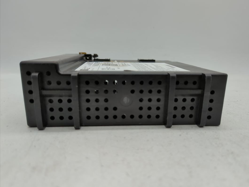 2018-2019 Chevrolet Silverado 1500 Radio AM FM Cd Player Receiver Replacement P/N:84278523 Fits 2018 2019 OEM Used Auto Parts