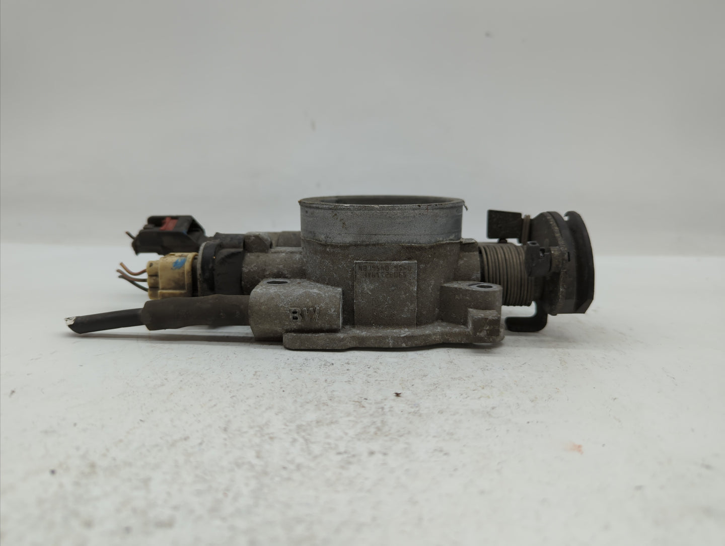 2004-2007 Dodge Dakota Throttle Body P/N:53032119AF Fits 2004 2005 2006 2007 OEM Used Auto Parts - Oemusedautoparts1.com