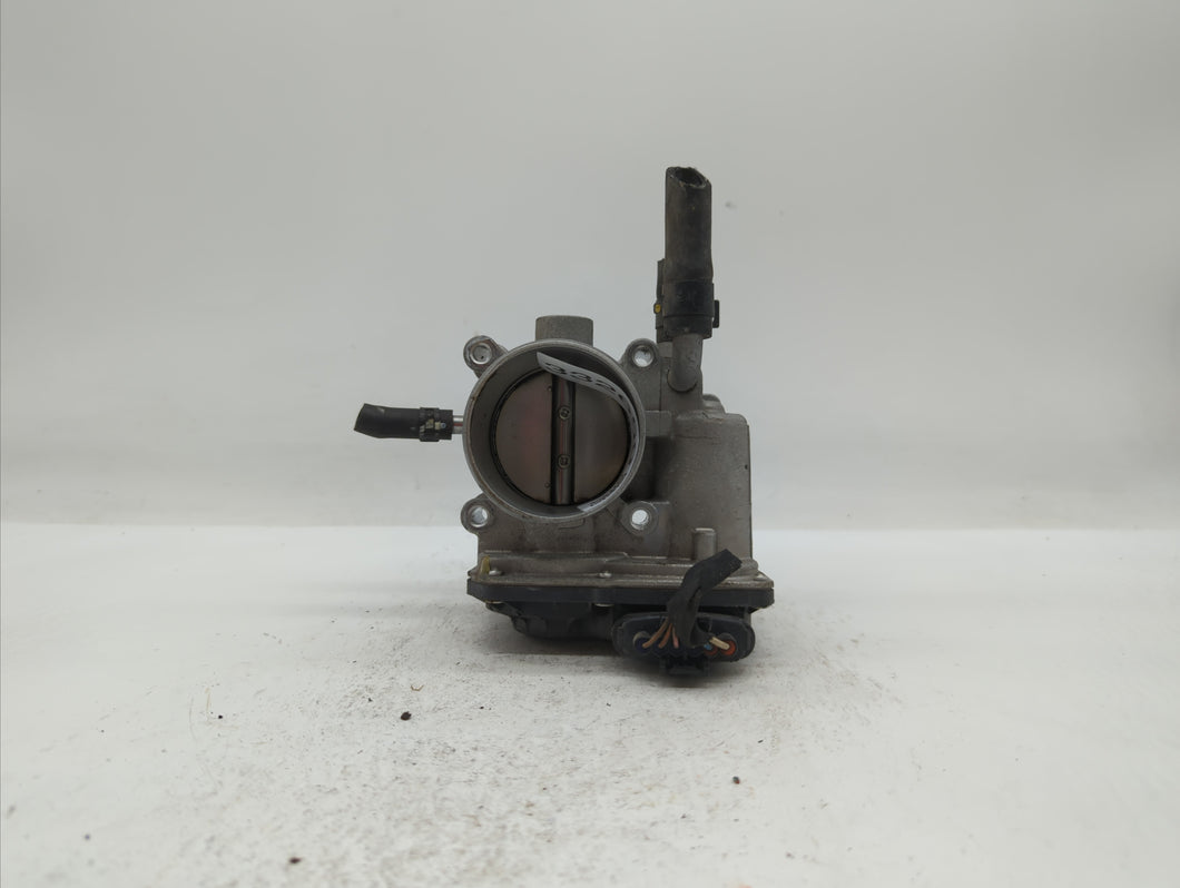 2012-2019 Hyundai Accent Throttle Body P/N:35100-2B310 5302-1S02 Fits 2012 2013 2014 2015 2016 2017 2018 2019 OEM Used Auto Parts